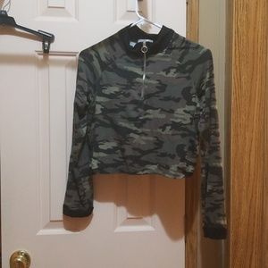 Camo long sleeve crop top